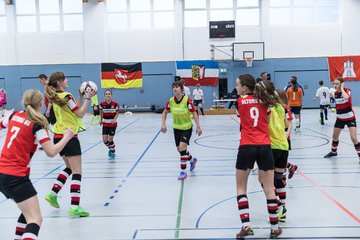 Bild 6 - C-Juniorinnen Loewinnen Cup